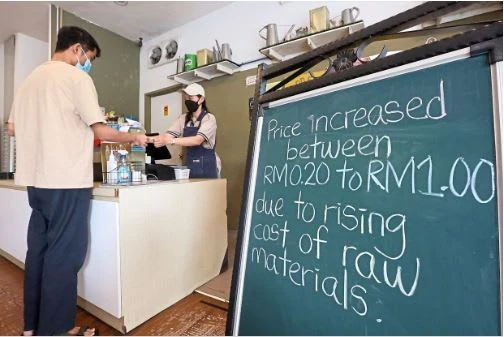 新元強勁獅城客對起價無感 新山無良商家漲價牟利