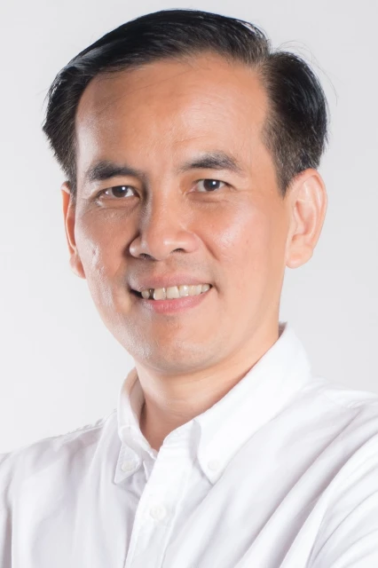 周忠信：點評依斯邁任首一周年