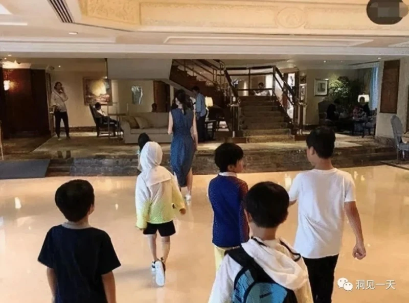 李嘉誠家族資產再重組　受益人排除梁洛施及3子