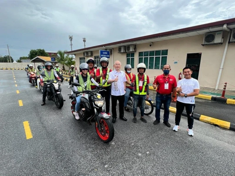 關注駕駛學院教官短缺問題　魏家祥突擊檢查駕駛學院