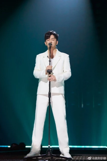 【披荊斬棘2】喊話任賢齊：我哥真棒！　范冰冰挨轟蹭熱度