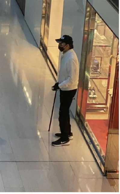 張柏芝陪伴父親獲贊孝順　謝賢拄拐用餐成強烈對比