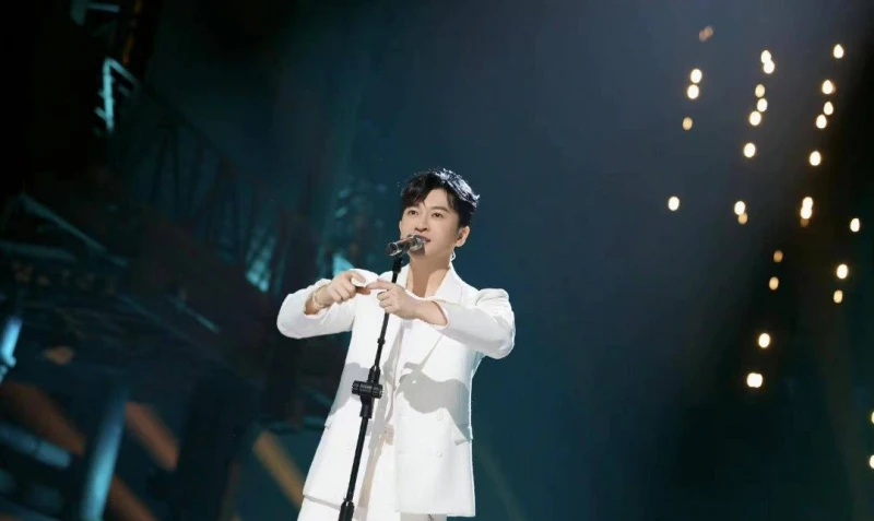 有望當「男版王心凌」？　48歲蘇有朋唱小虎隊組曲掀回憶殺