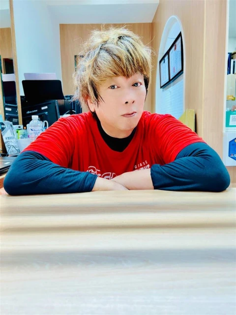 見余天因愛女離世痛哭　曹西平心疼：一輩子都在付出