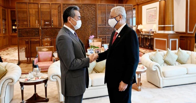 【獨家】中馬妥善處理敏感課題　歐陽玉靖：加快推進「南海行為準則」磋商