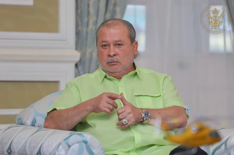 柔蘇丹：「柔不草率更換官方周休」