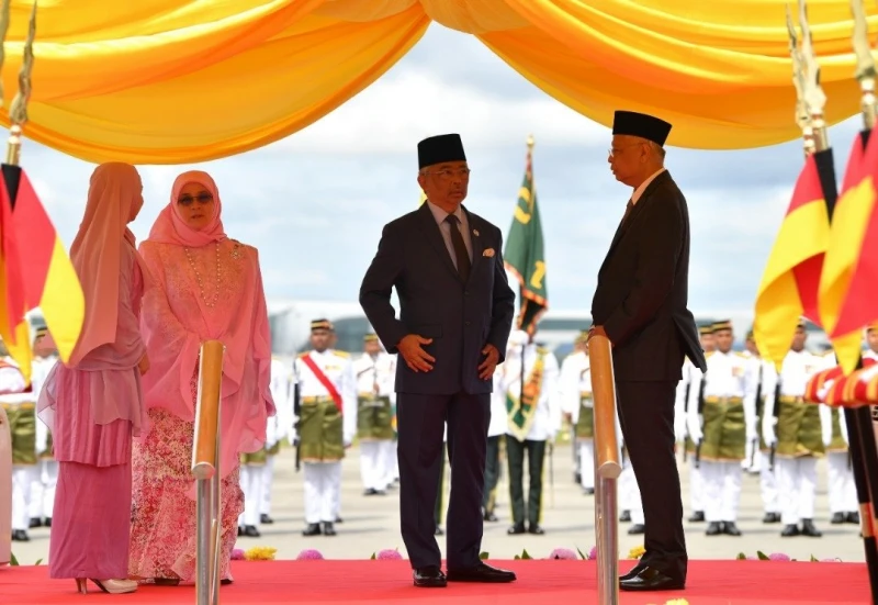 結束土耳其8天國事訪問 　元首伉儷今早返回都門