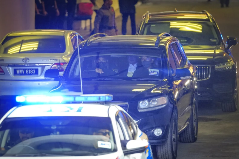 乘專車警方護送 納吉加影監獄服刑