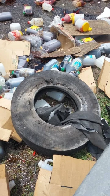 醬油羅里爆胎輪胎脫落　失控撞另輛羅里釀一死