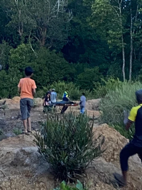 青年垂釣不幸被巨鱷拖走  今午屍體在河面被發現