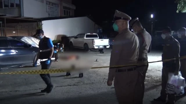 與妻吵架後到警局求清靜 泰男突搶警槍狂掃射