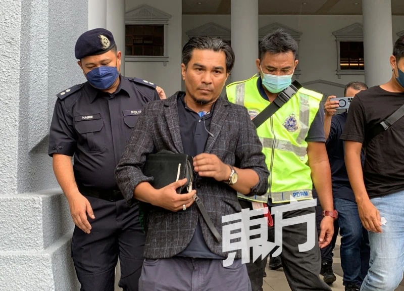 支持者高聲為納吉喊冤　竟被「雷公」打斷