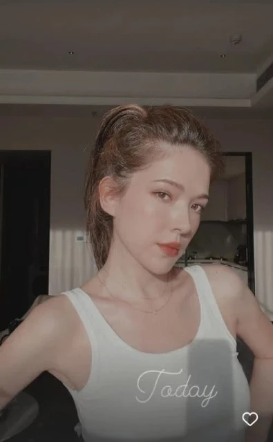 許瑋甯分享居家美照　好身材無所遁形