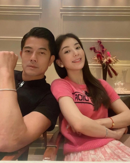 與郭富城逛畫展被偶遇　方媛全程玩手機被嘲「融不進去」