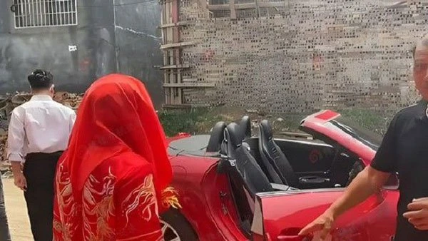 新娘突討3.9萬「上車禮」　新郎氣到飆淚不娶了