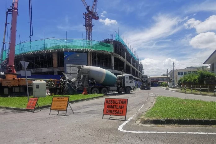 路陽和生園停車場大廈施工   暫時關閉交通圈處進出路口
