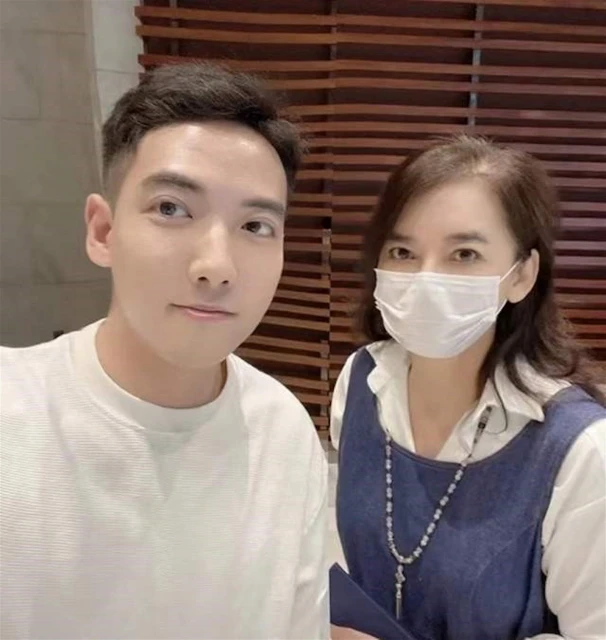 男友被罵吃軟飯　胡慧中女兒戀情曝光3天就分手！