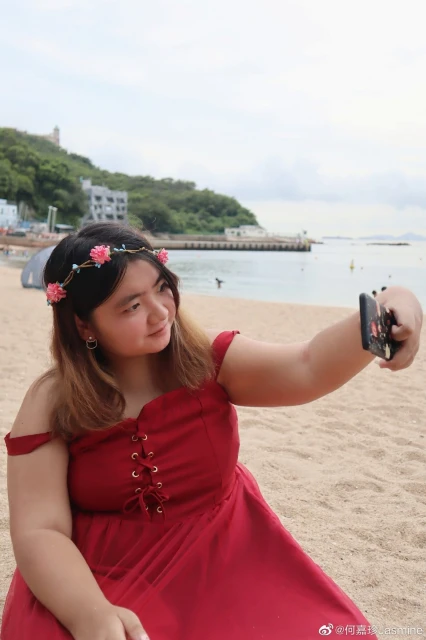 男友被罵吃軟飯　胡慧中女兒戀情曝光3天就分手！