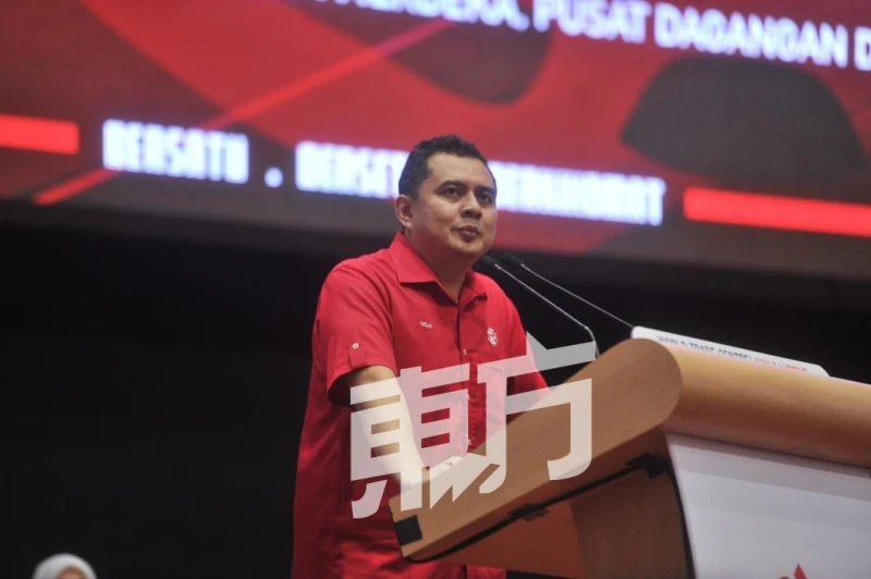 納吉長子：敵人從內部攻擊巫統　黨員別再自相殘殺