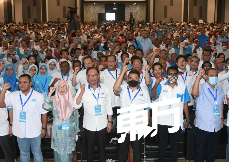 傳首相不聽命巫統會被開除？安華：祝他好運