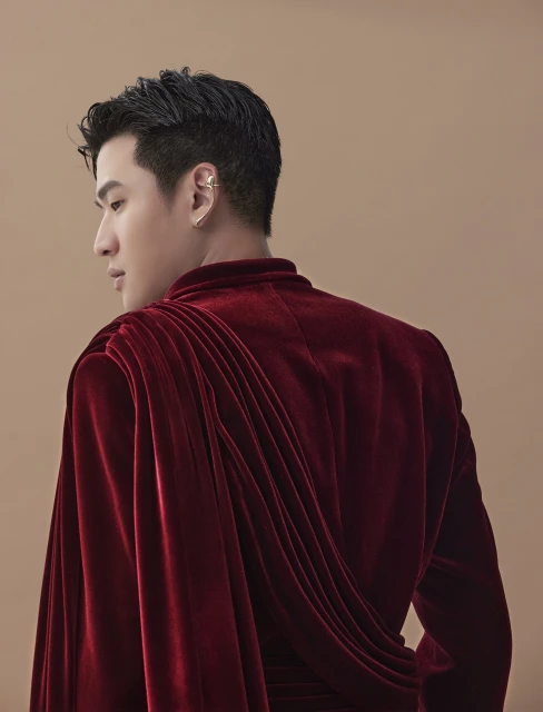 瘋狂粉絲找上門「猛按電鈴」　周興哲勸：我不常在家別撲空