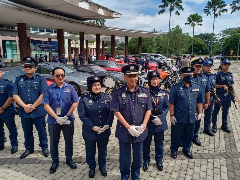 雪州關稅局取締走私活動　起獲千萬豪華超跑與摩哆