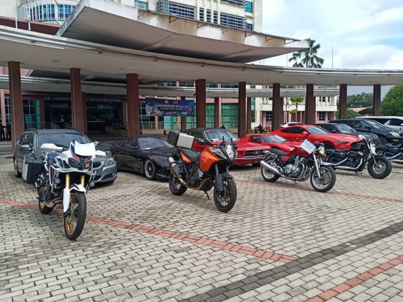 雪州關稅局取締走私活動　起獲千萬豪華超跑與摩哆