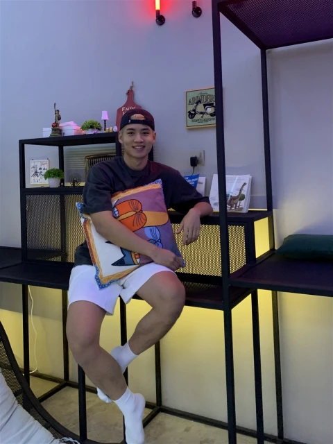 吳雨恩被封「小Jennie」遭攻擊　劉祺彬不介意為節目效果組CP