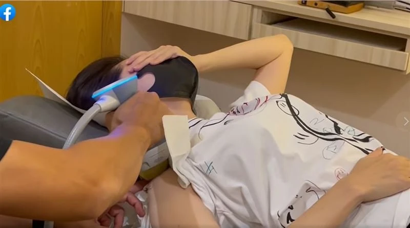 開唱在即右手「肌腱撕裂」急就醫　徐若瑄治療痛苦畫面曝光