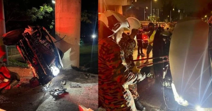 轎車失控側翻卡在兩柱間　受困女司機獲救送醫