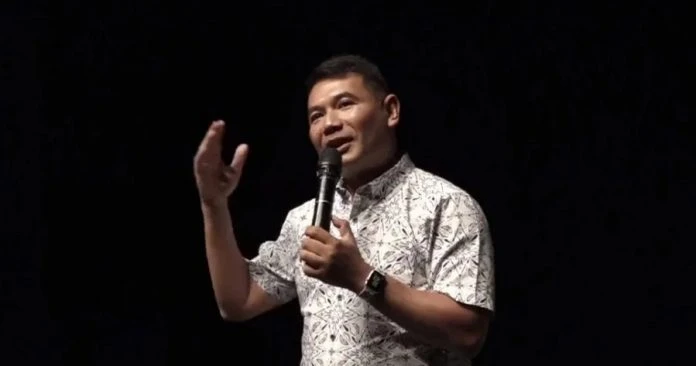 指拉菲茲就瀕海戰艦醜聞發文含誹謗性　阿都拉迪夫助手向警報案