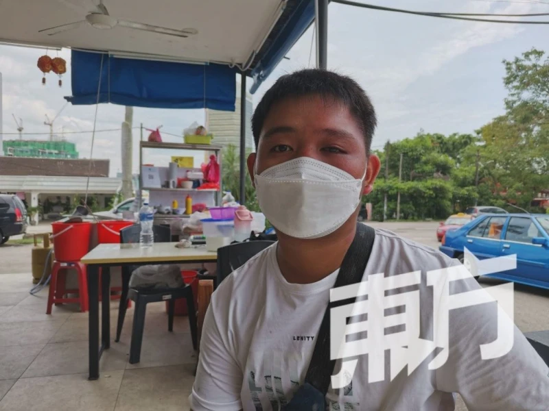 雙親病逝三兄妹失依靠  華裔兄妹接手面檔養幼弟