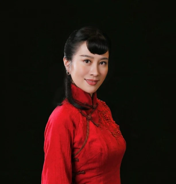 葉璇舞台劇演出被道具刀刺傷　臉上縫合3層皮膚險毀容