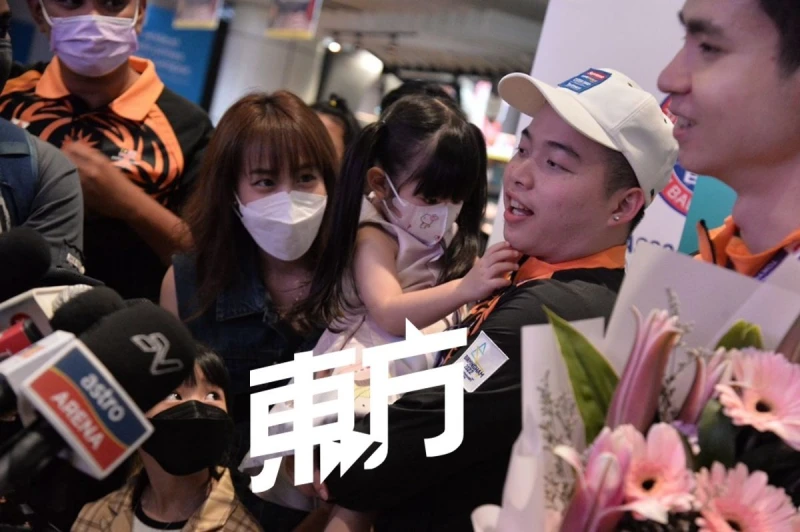 謝定峰及蘇偉譯希望成為世界第一　「我們一直很努力」