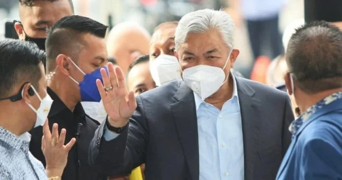 辯方：控方證人可信度為零