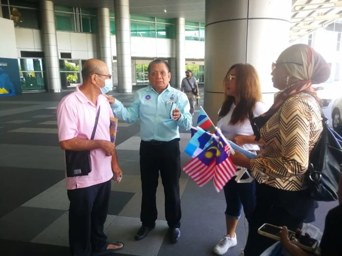 邱順友：旅遊業復甦在望 促機場杜絕「黑車」