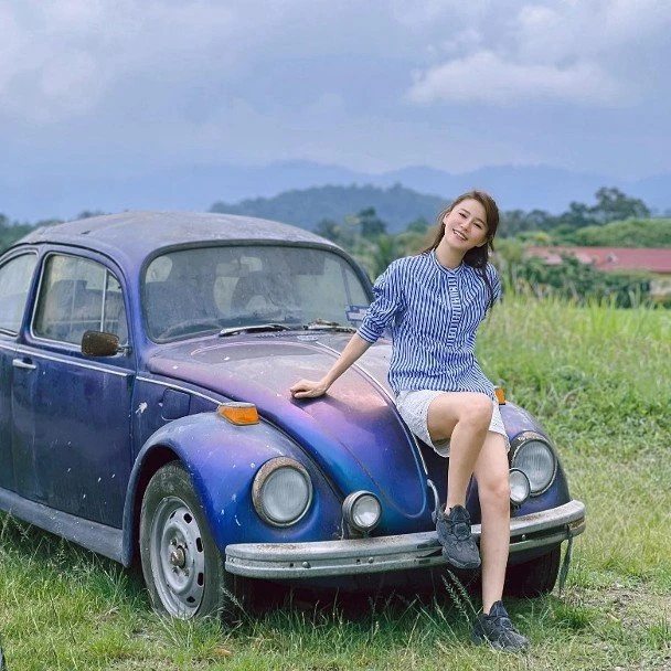 黃翠如游大馬慘被榴槤高處滾落擲中　白滑美腿驚現20個洞洞