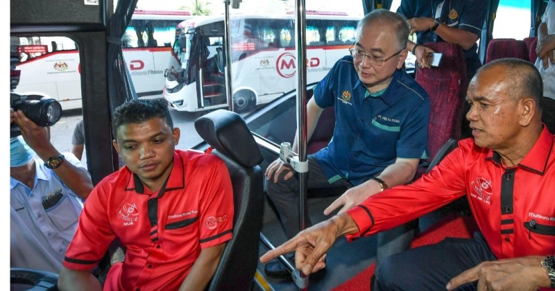 魏家祥：政府撥10億助短程巴士營運