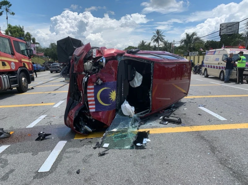 和豐寧羅4車相撞　18歲少女喪命7人傷