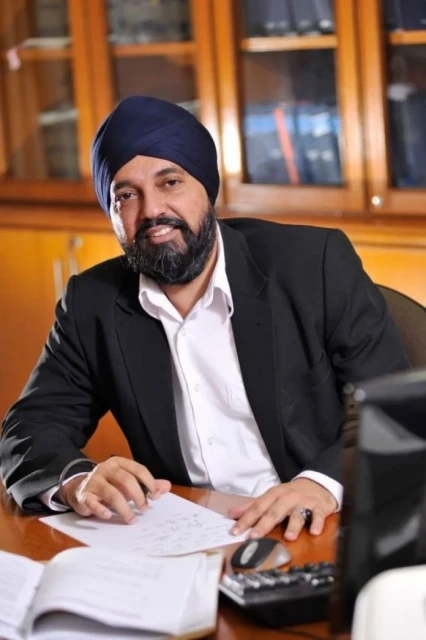 林冠英建議修改州憲法　峇日星：同一政黨不需要公開「建議」