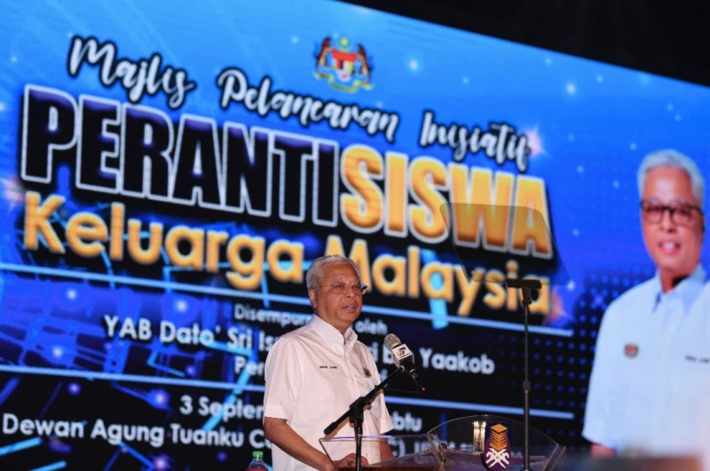 PerantiSiswa平板電腦不用歸還　首相：延長可負擔網絡配套期限