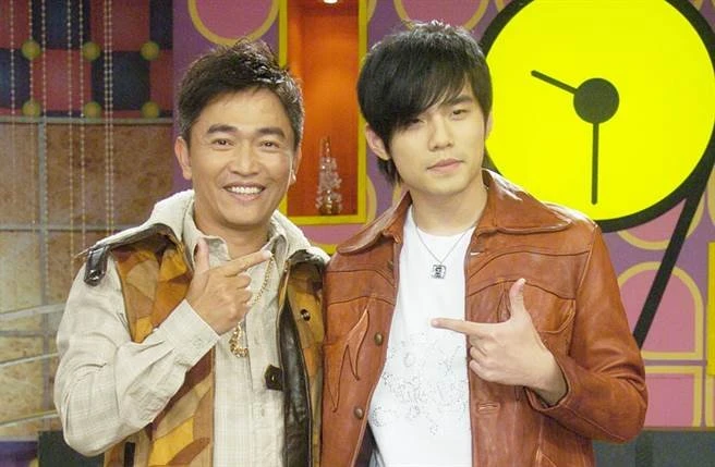 周杰倫IG突曬吳宗憲照片贊 「有品味」　網激動喊：破冰了？