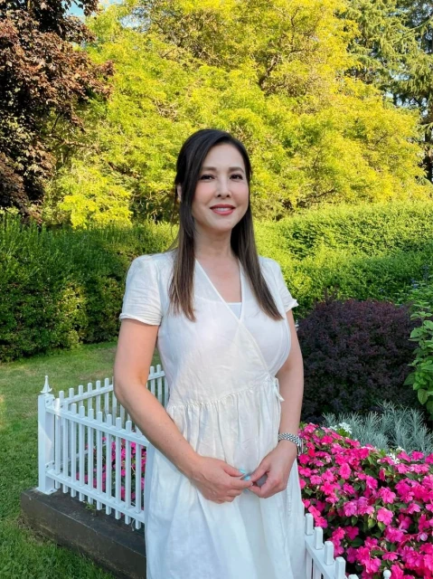 與女兒同框像姐妹　54歲李婉華拍片曬樣貌變化史