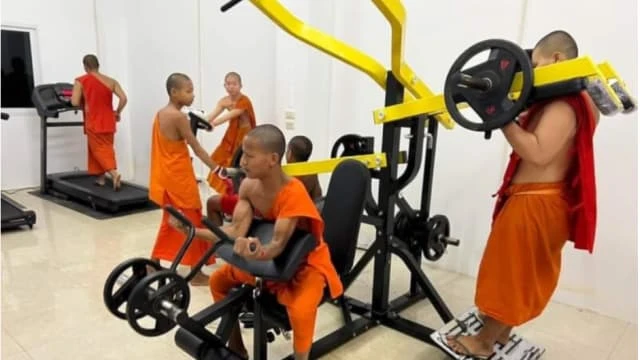 近半泰國僧侶過胖 有寺廟請教練助僧侶健身