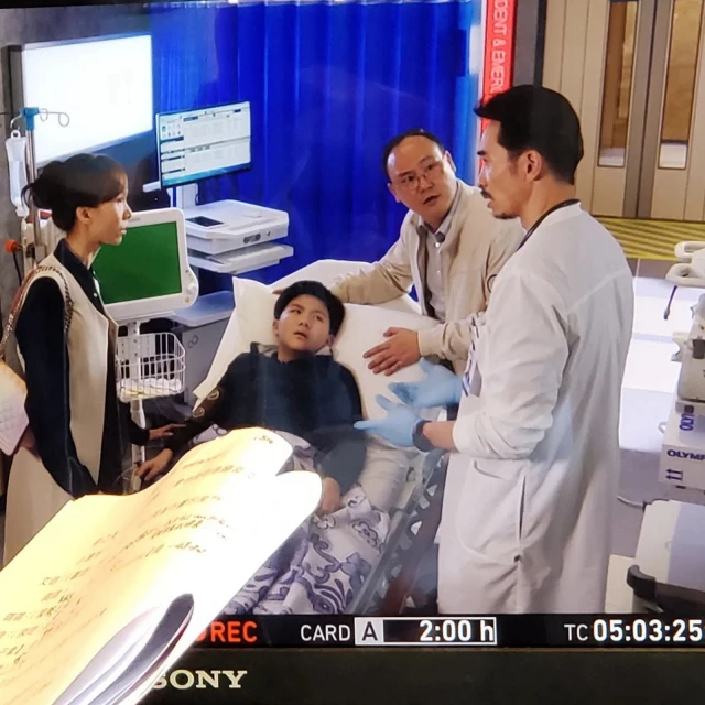 演醫生有板有眼　陳豪原來出身醫生世家