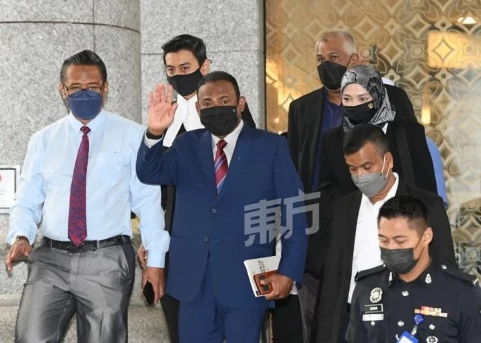 阿都阿茲貪污案　上訴庭批准撤銷4項控狀