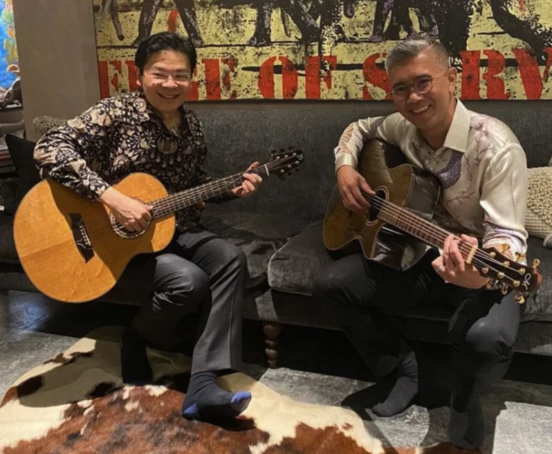 與大馬財長彈奏吉他 黃循財開啟「拉茶外交」