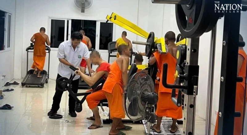 泰國僧侶鍛鍊組圖惹議 網民：健身不是他們的指責