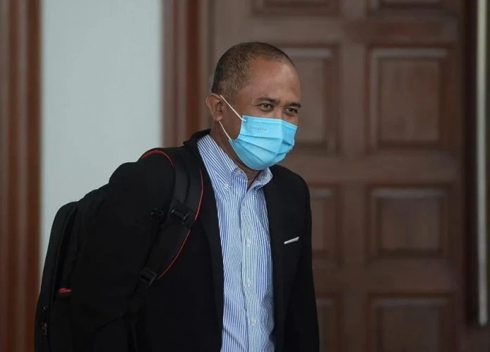 納吉2年開出總額840萬令吉支票　巫統區部、前部長受益