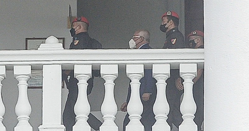 納吉2年開出總額840萬令吉支票　巫統區部、前部長受益